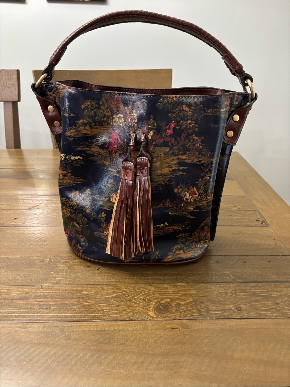 Patricia Nash Octavia Bucket Bag in the Kent Countryside Print